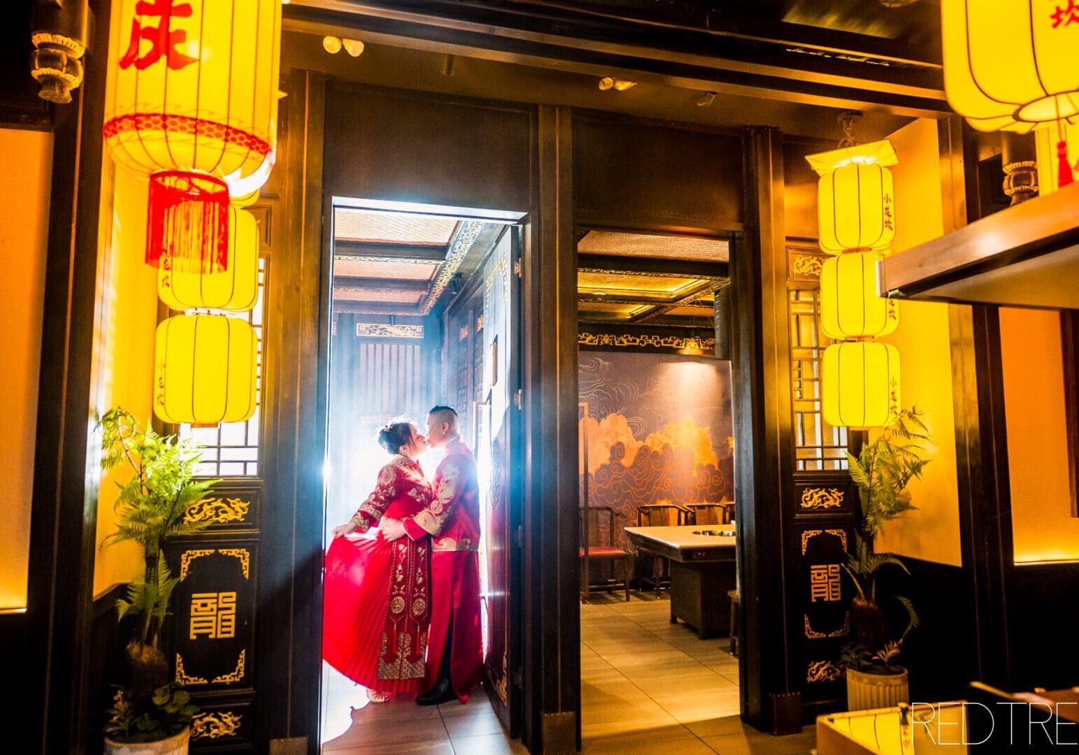 shoo_loong_kan_west_edmonton_mall_engagement_photos12